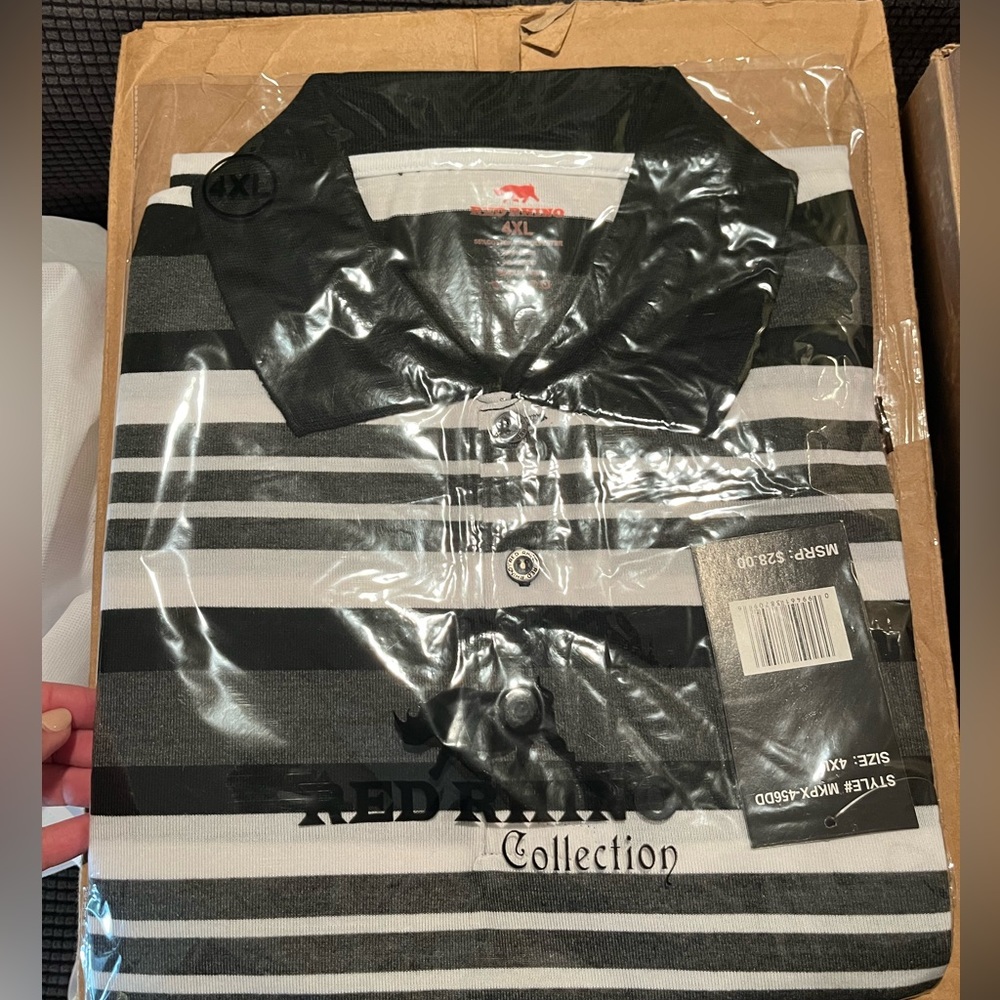 NWT 4XL men’s short sleeve polo style shirt